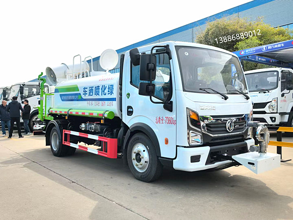 東風多利卡5噸霧炮車